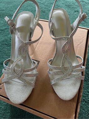 Dream Pairs Silver Rhinestone Strappy Heels